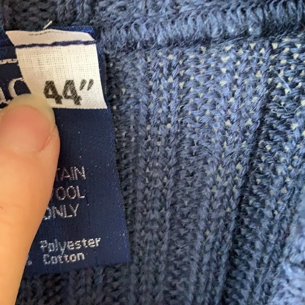 Citadel Vintage Ribbed Virgin Wool V Neck Sweater M